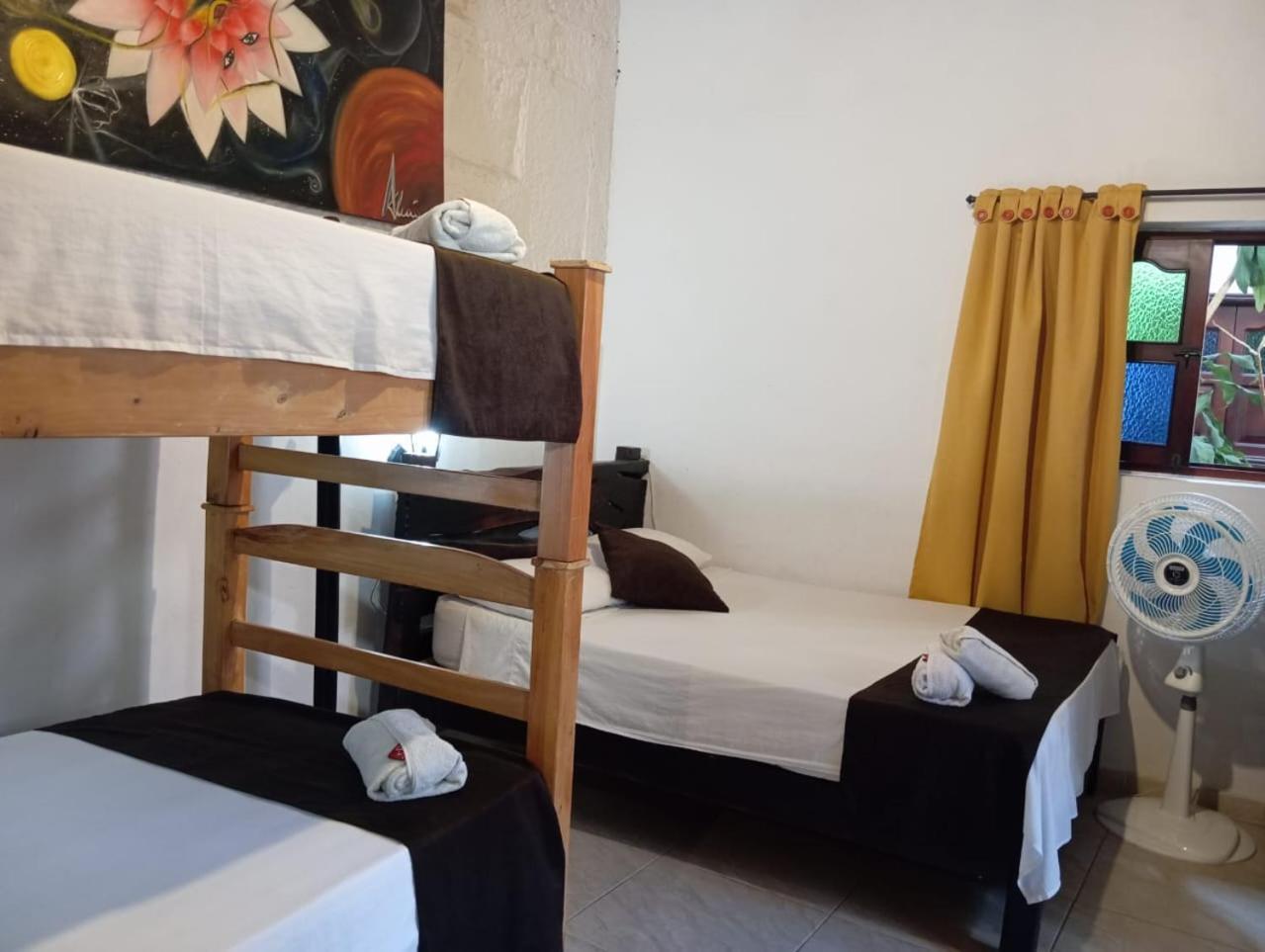 Santander Aleman Hostel San Gil Exterior foto